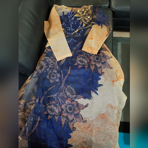 Party Dress - Picture 3 of 3